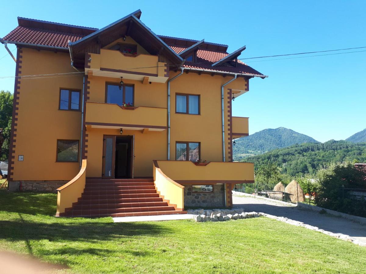 Pensiunea Annalisa Corbeni Exterior photo